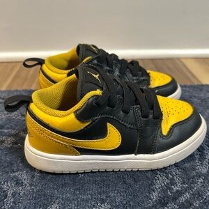 Nike Air Jordan 1 Low Alt